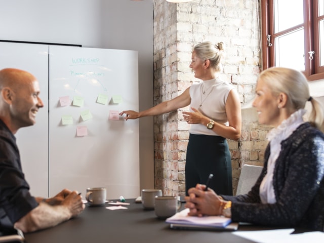 People having a meeting.